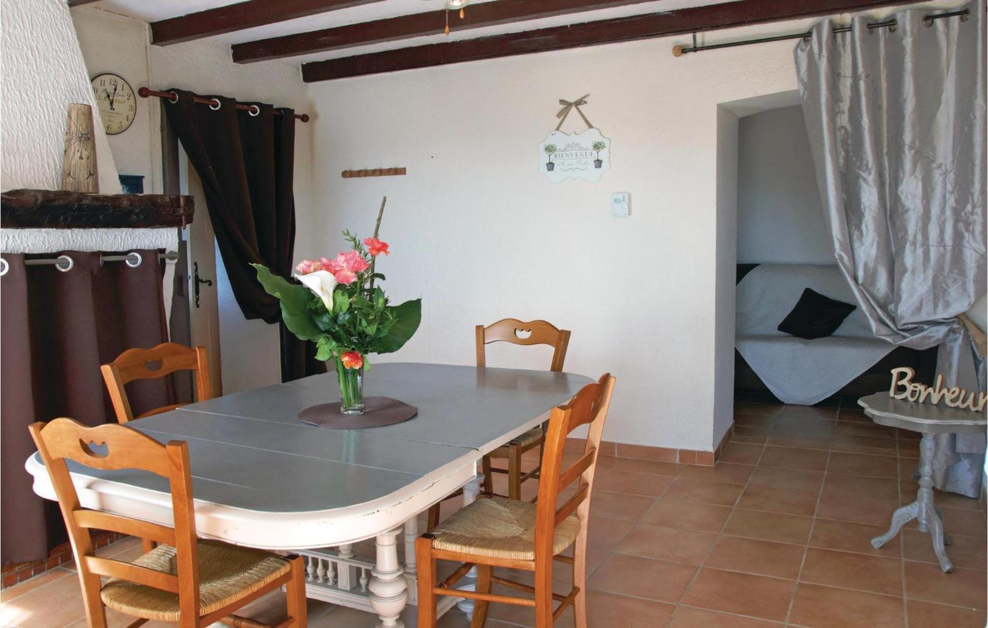 Gorgeous Home In Lavardac With Kitchen מראה חיצוני תמונה